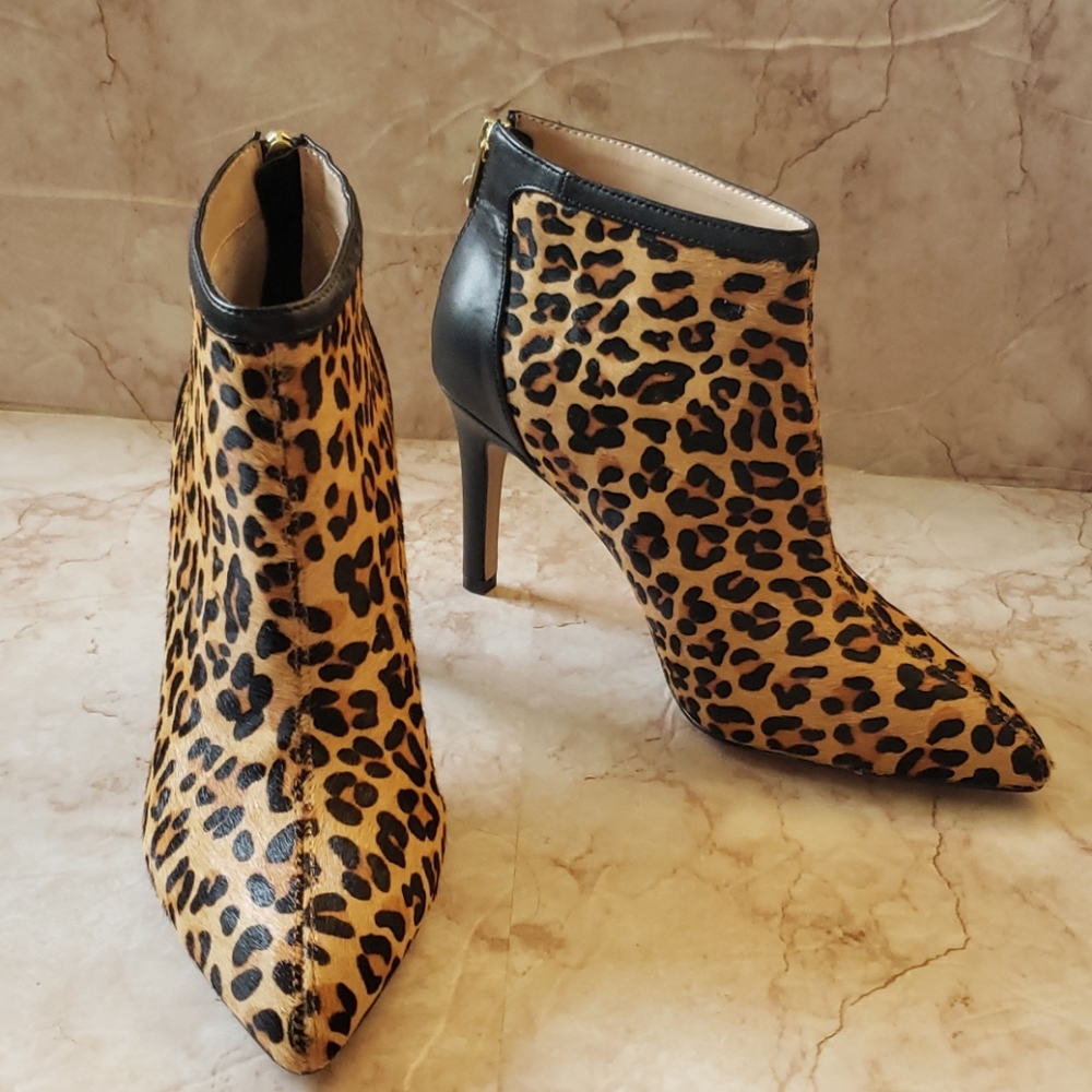 Adrienne Vittadini animal print fur heels booties